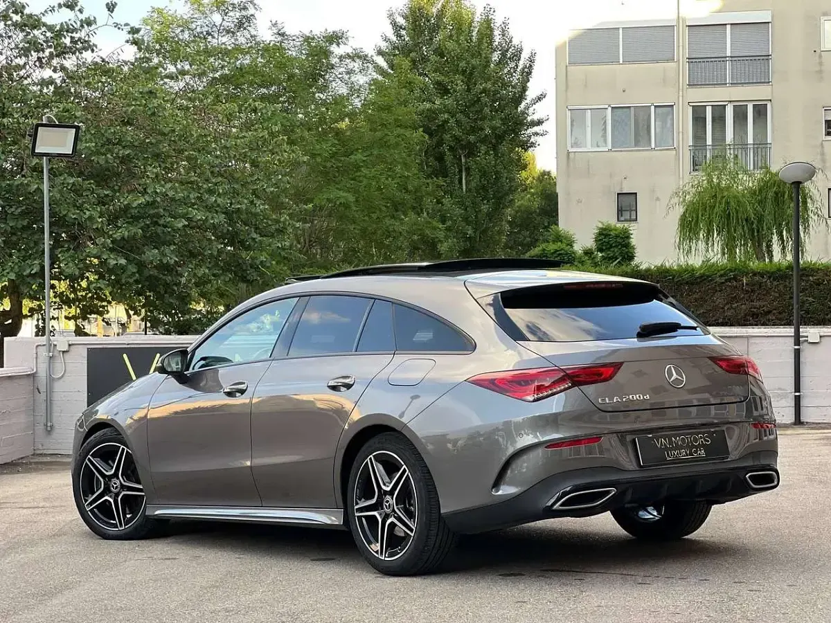 Usata Mercedes CLA200 Premium 150 CV (110 kW) 2023 Grigio fumo Coupé