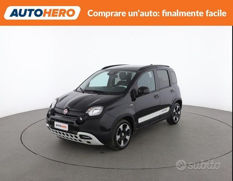 Usata Fiat Panda Cross Cross 69 CV (50 kW) 2025 Nero Utilitaria