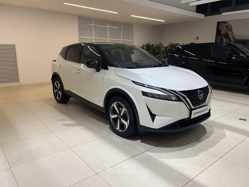 Usata Nissan Qashqai N-Connecta 140 CV (102 kW) 2022 Bianco SUV