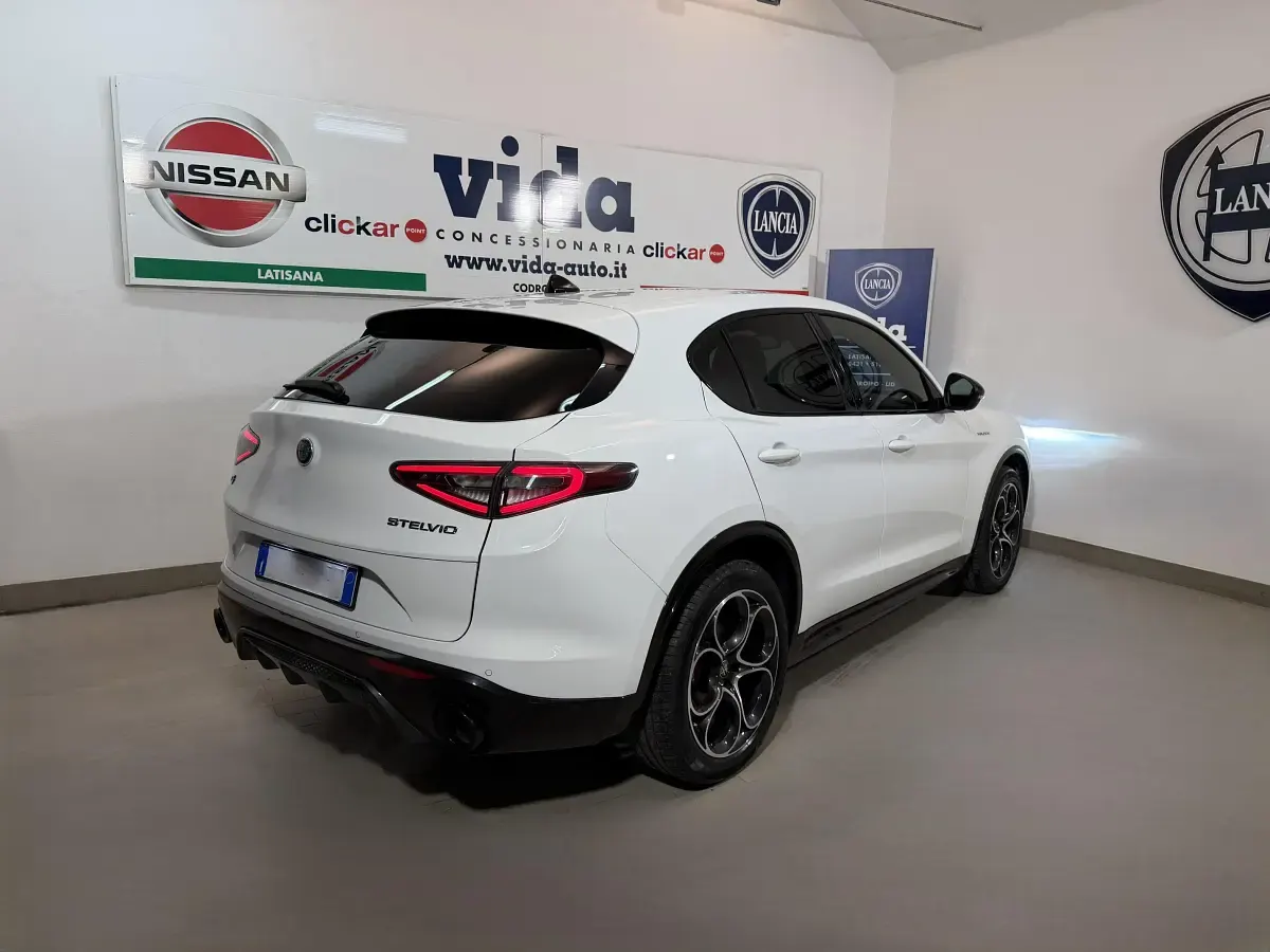 Brugt Alfa Romeo Stelvio Veloce 209 HK (153 kW) 2024 Hvid SUV