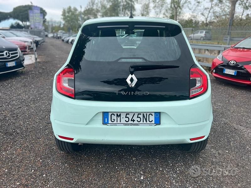 Usata Renault Twingo SE 65 CV (47 kW) 2020 Blu Utilitaria
