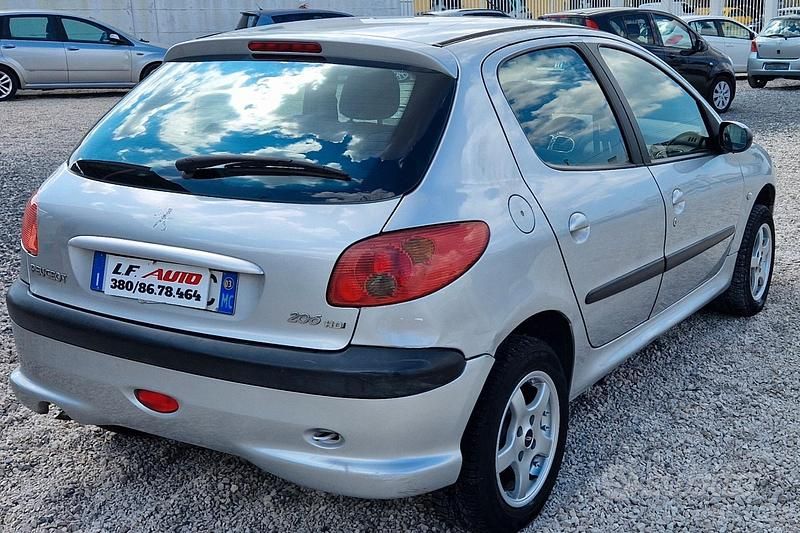 Usata Peugeot 206 68 CV (50 kW) 2003 Grigio Berlina