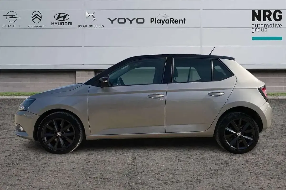 Usata Skoda Fabia Design Edition 75 CV (55 kW) 2018 Oro Berlina