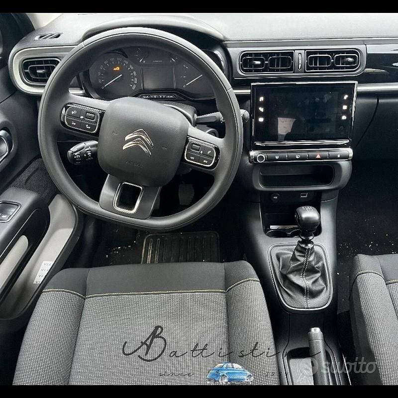 Usata Citroën C3 PureTech 110 CV (80 kW) 2024 Grigio Berlina