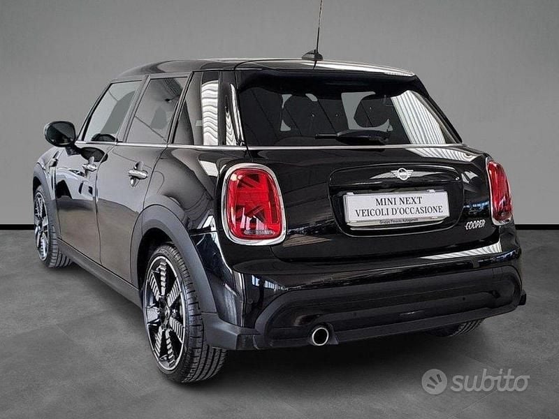 Usata Mini Cooper Classic 136 CV (100 kW) 2021 Nero Utilitaria