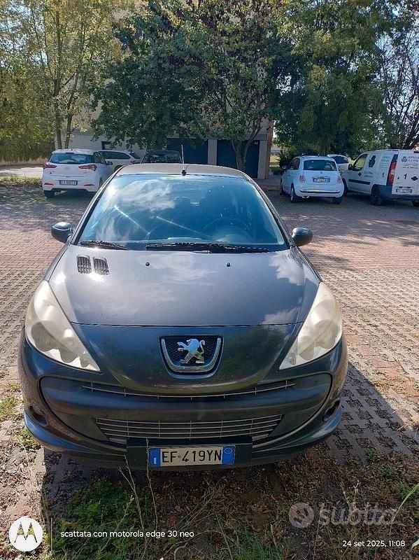 Usata Peugeot 206+ 60 CV (44 kW) 2011 Grigio Utilitaria