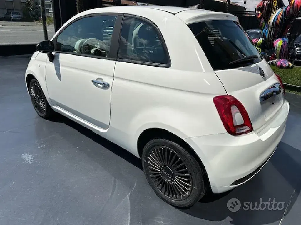 Usata Fiat 500 Lounge 69 CV (50 kW) 2023 Bianco pastello Utilitaria