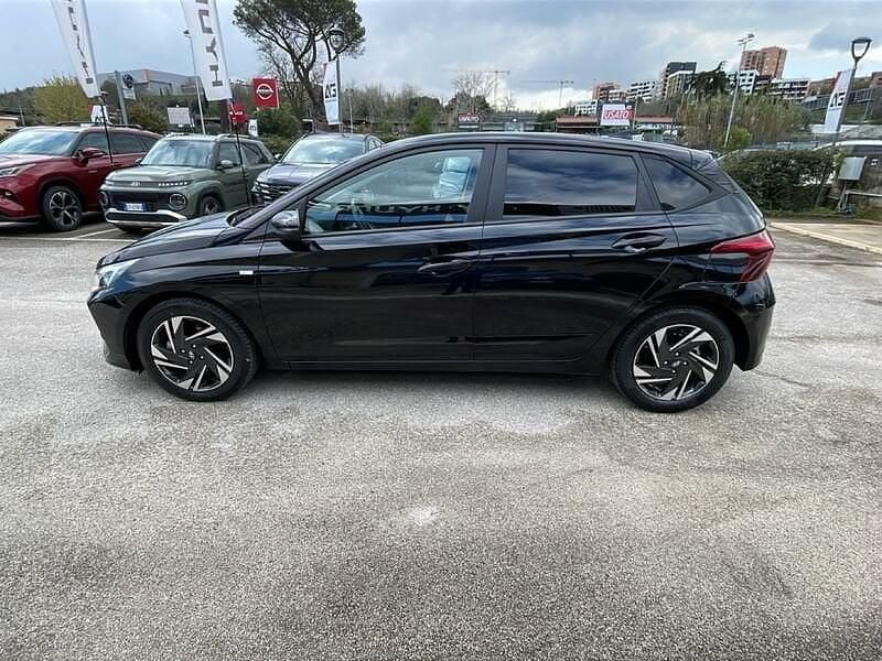 Usata Hyundai i20 101 CV (74 kW) 2023 Nero Utilitaria