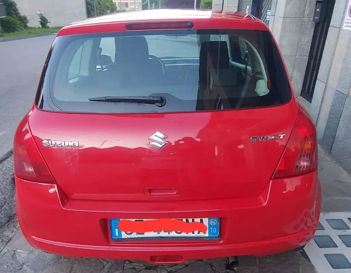 Usata Suzuki Swift GL 91 CV (66 kW) 2006 Rosso Utilitaria