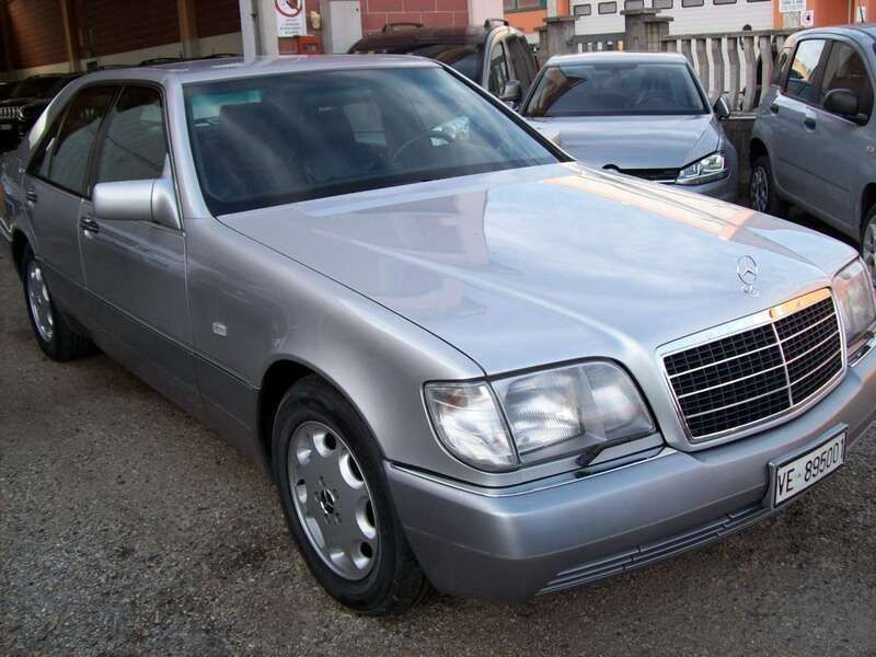 Grigio chiaro Usata 1992 Mercedes 600 Tre volumi | 48.000 € - Immagine 1/4