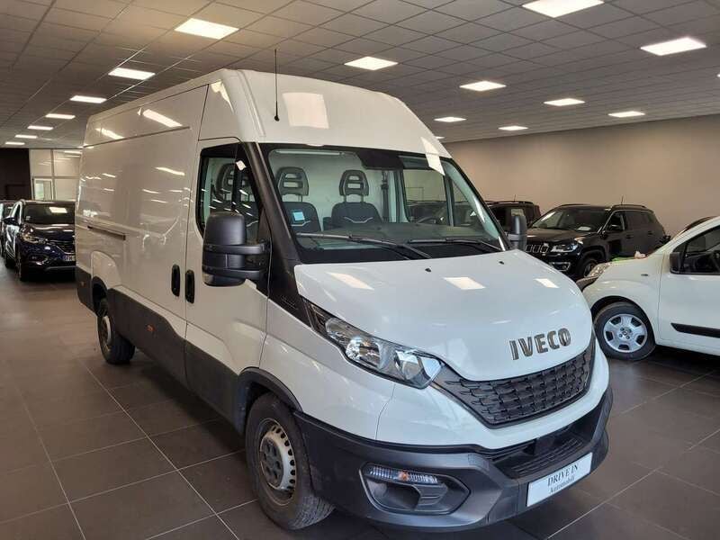 Bianco Usata 2021 Iveco Daily Furgone | 21.990 € (Super prezzo) - Immagine 1/4