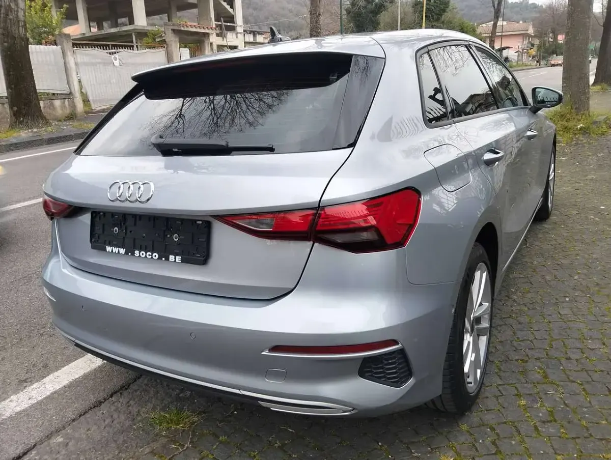 Usata Audi A3 116 CV (85 kW) 2021 Argento Berlina