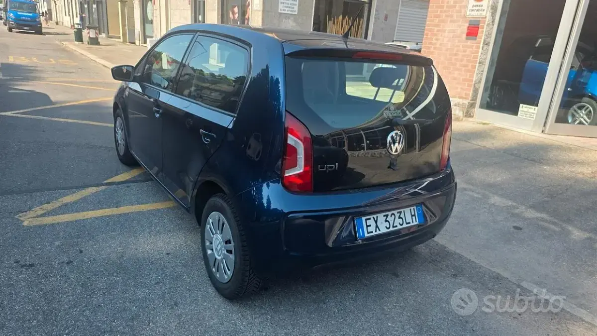 Usata VW up! Move 60 CV (44 kW) 2014 Bluazzurro Utilitaria