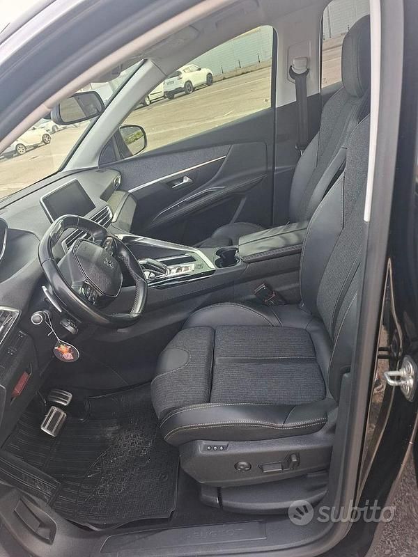 Usata Peugeot 3008 GTi 120 CV (88 kW) 2017 Nero SUV