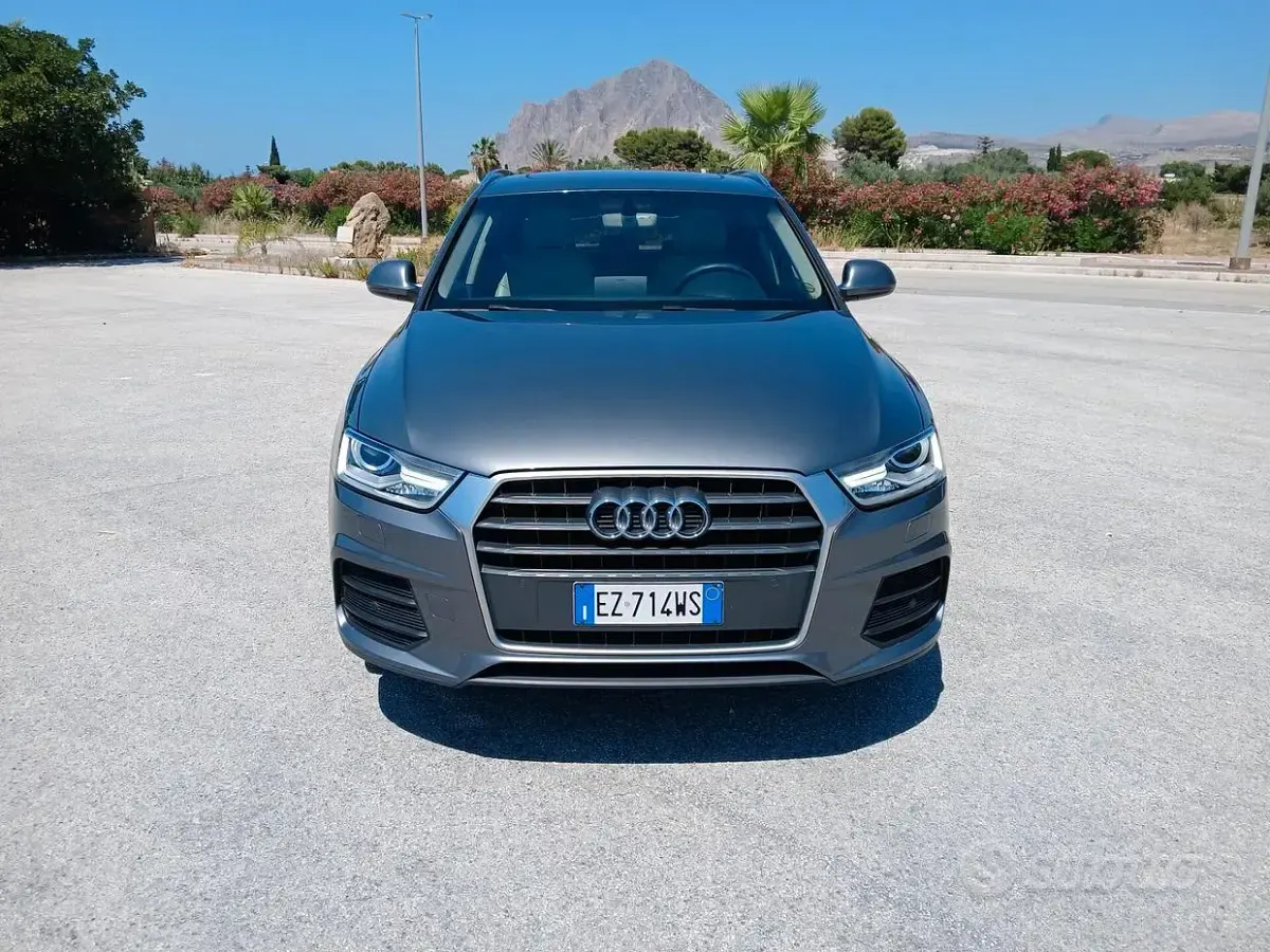 Usata Audi Q3 120 CV (88 kW) 2015 Grigio SUV