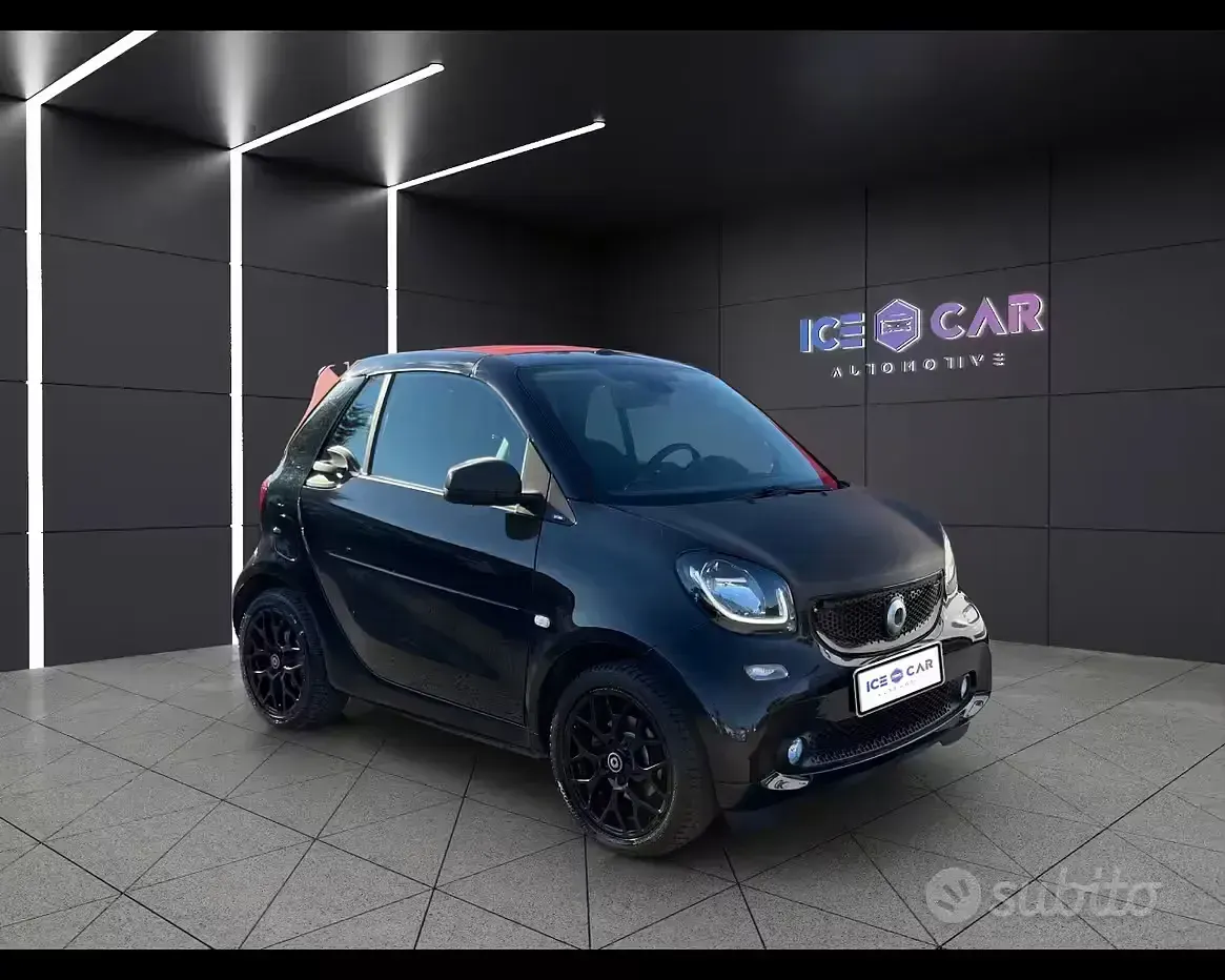 Usata Smart ForTwo Cabrio Prime 90 CV (66 kW) 2016 Nero Cabrio