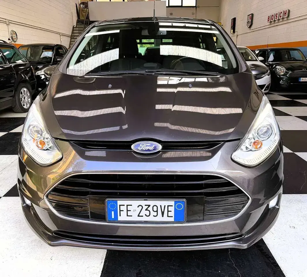 Usata Ford B-MAX Titanium 87 CV (63 kW) 2016 Magnetic grey metallizzato Monovolume