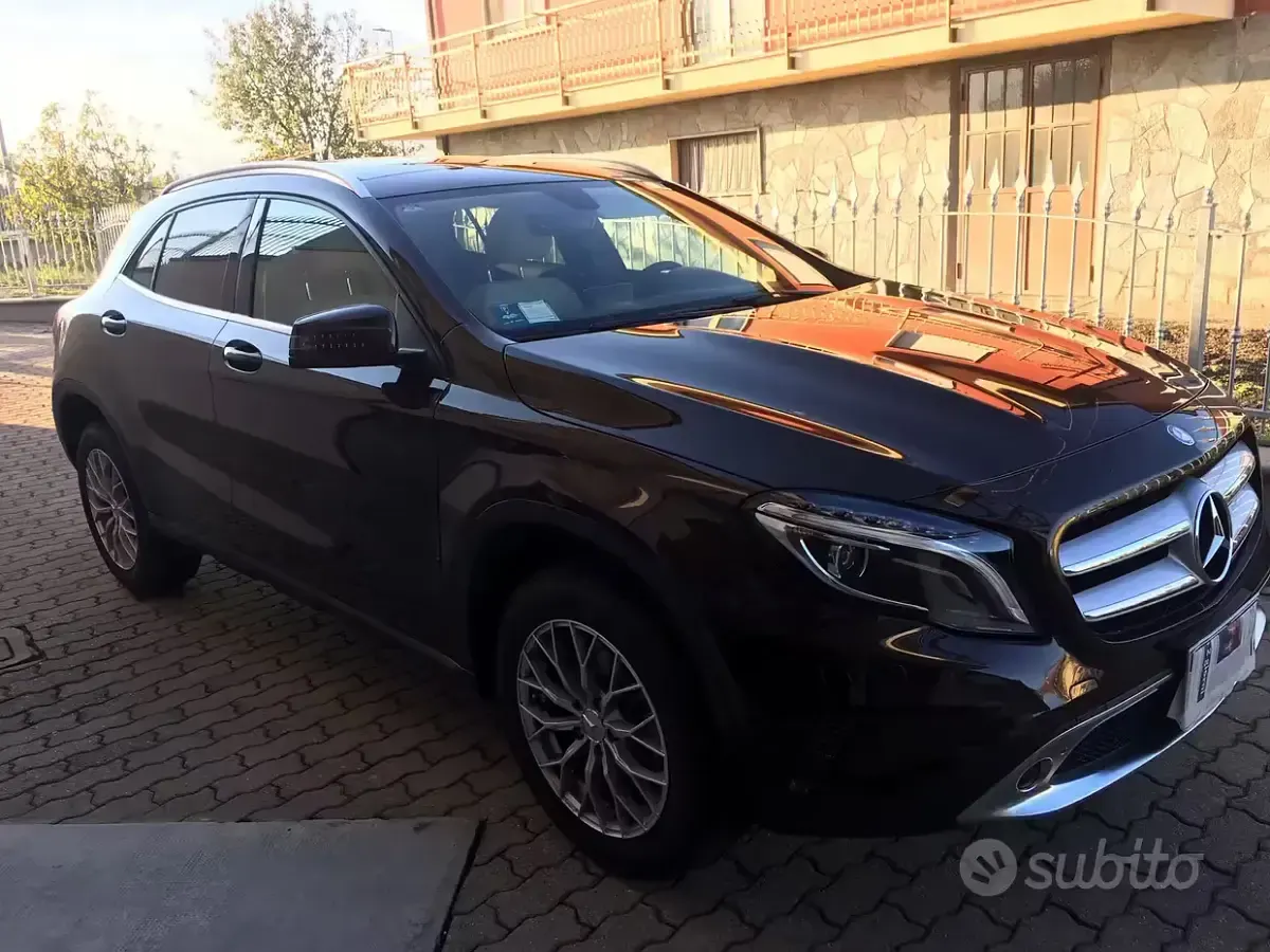 Usata Mercedes GLA200 2015 Marrone SUV
