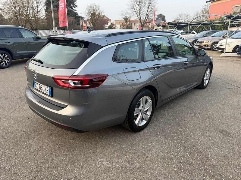 Usata Opel Insignia Business 136 CV (100 kW) 2021 Gray Station wagon