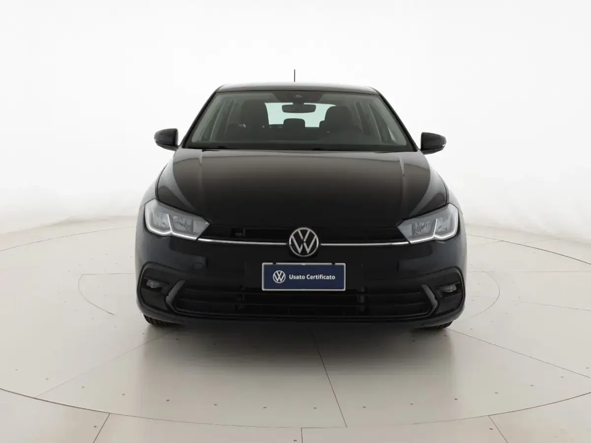 Usata VW Polo Life 95 CV (69 kW) 2025 Deep black perlato Utilitaria