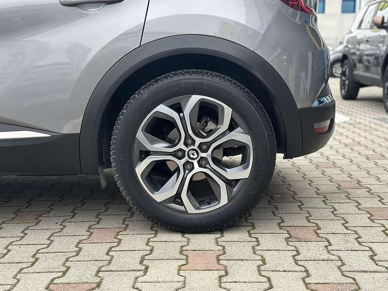 Usata Renault Captur Techno 94 CV (69 kW) 2023 Grigio scisto+nero etoile SUV