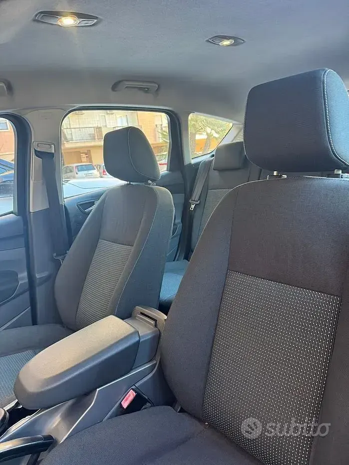 Usata Ford C-MAX 115 CV (84 kW) 2011 Monovolume