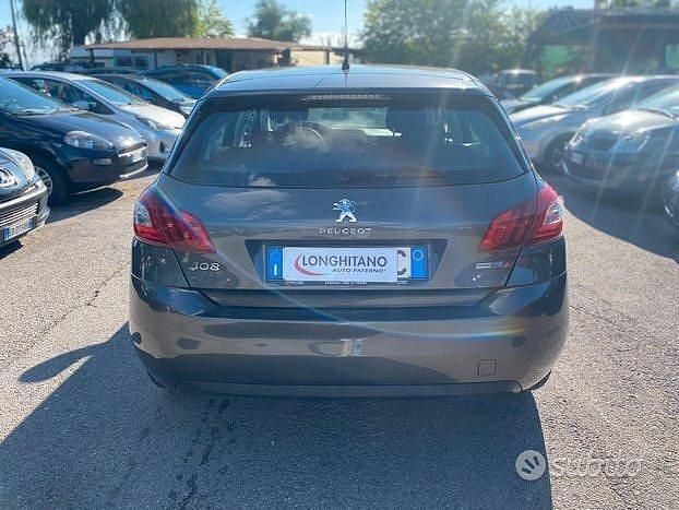 Usata Peugeot 308 120 CV (88 kW) 2017 Grigio Berlina