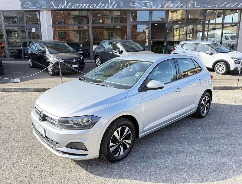Grigio Usata 2021 VW Polo Comfortline Tre volumi | 16.300 € (Buon prezzo) - Immagine 1/4