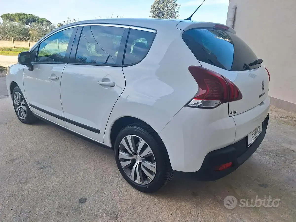 Usata Peugeot 3008 115 CV (84 kW) 2015 Bianco Station wagon