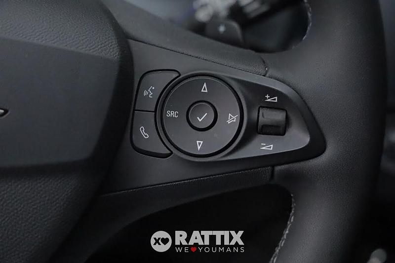 Usata Opel Corsa 101 CV (74 kW) 2025 Crystal silver Utilitaria