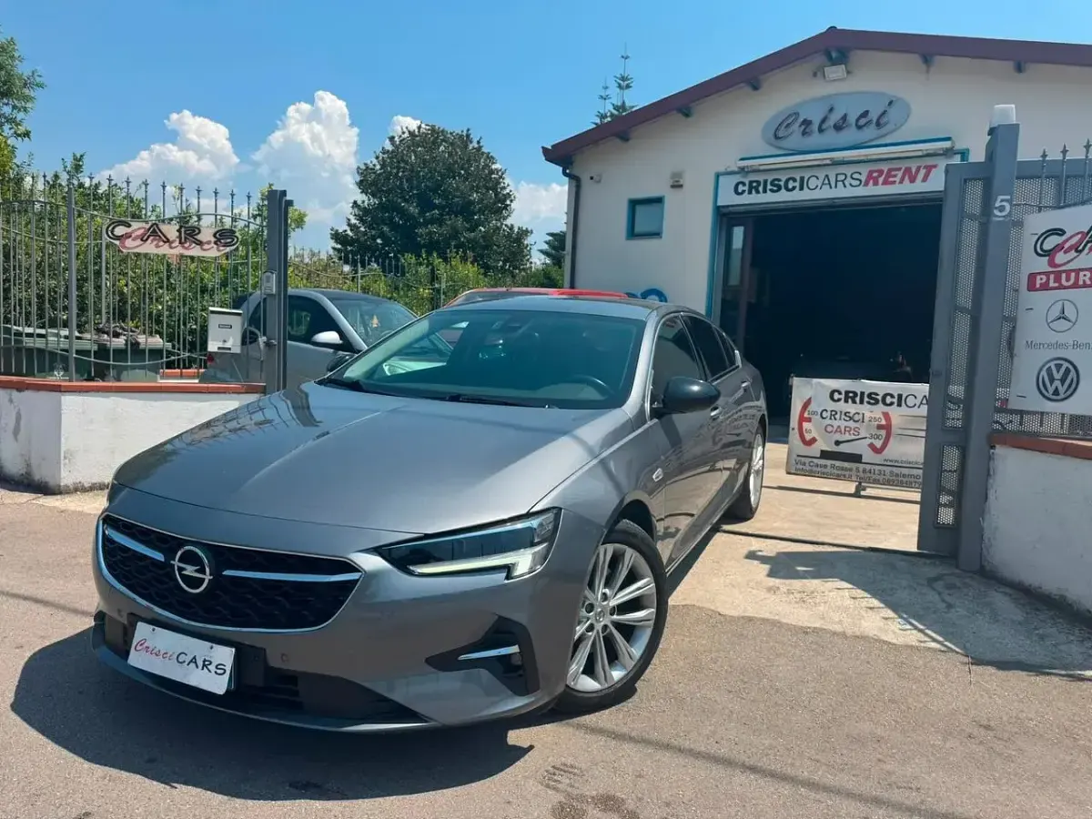 Usata Opel Insignia Sport 122 CV (89 kW) 2022 Argento Berlina