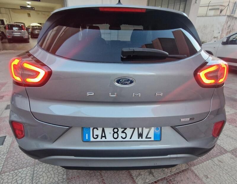 Usata Ford Puma Titanium 125 CV (91 kW) 2020 Grigio Utilitaria
