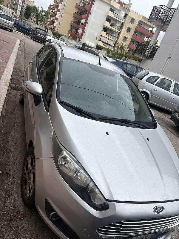Usata Ford Fiesta Titanium 92 CV (67 kW) 2014 Utilitaria