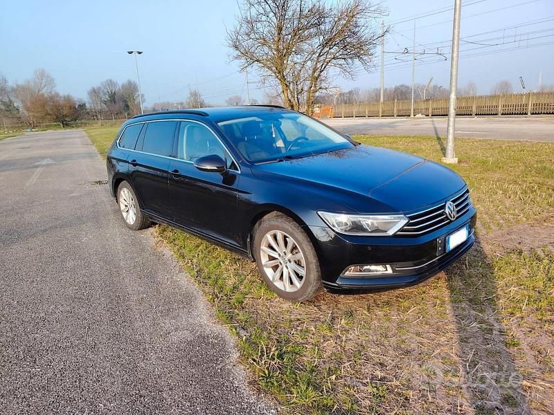 Usata VW Passat 120 CV (88 kW) 2016 Nero Station wagon