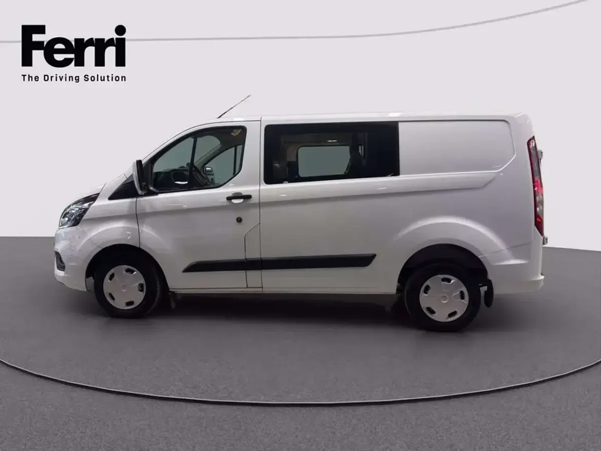 Usata Ford Transit Custom Trend 131 CV (96 kW) 2021 Bianco frozen Furgone