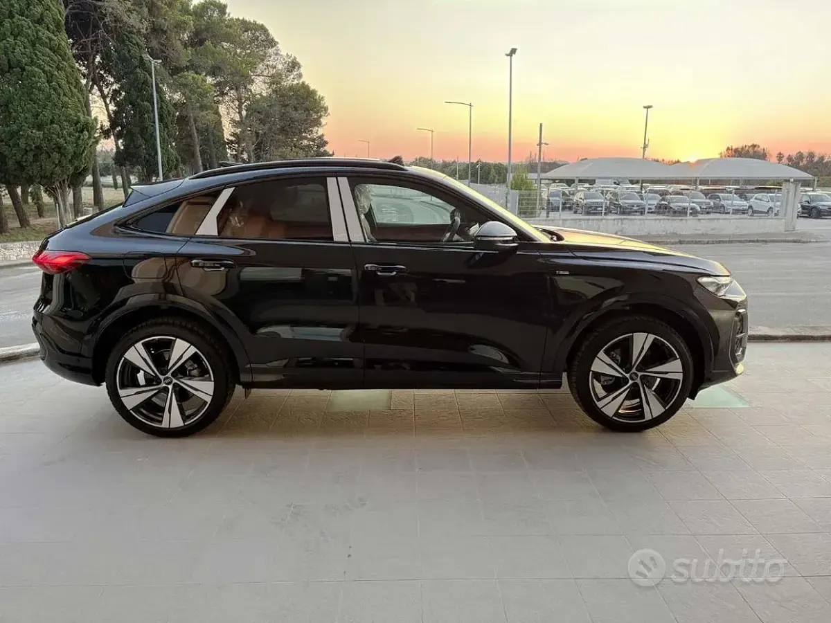 Nuova Audi Q5 Sportback Ambiente 204 CV (150 kW) 2026 Nero SUV
