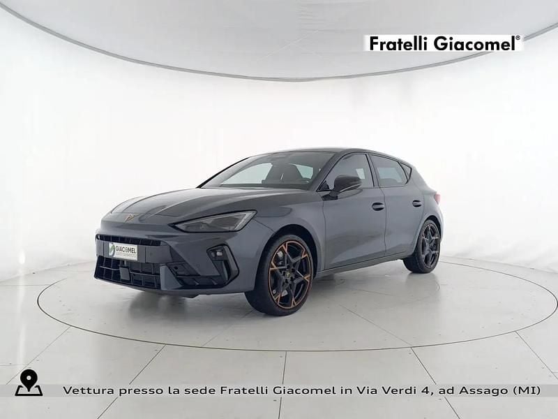 Nuova Cupra Leon VZ3 300 CV (220 kW) 2025 Grigio Berlina