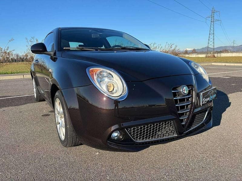 Nero Usata 2011 Alfa Romeo MiTo Due volumi | 2900 € (Ottimo prezzo) - Immagine 1/4