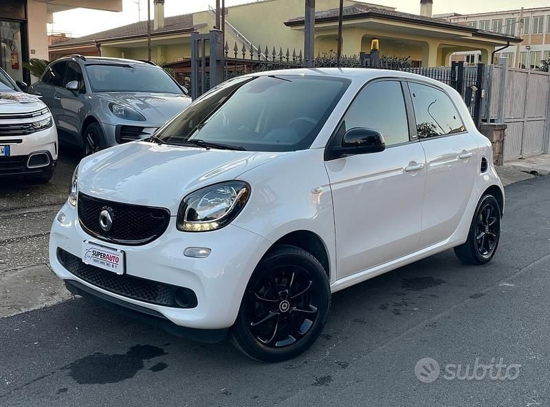 Usata Smart ForFour Passion 70 CV (51 kW) 2019 Bianco Utilitaria