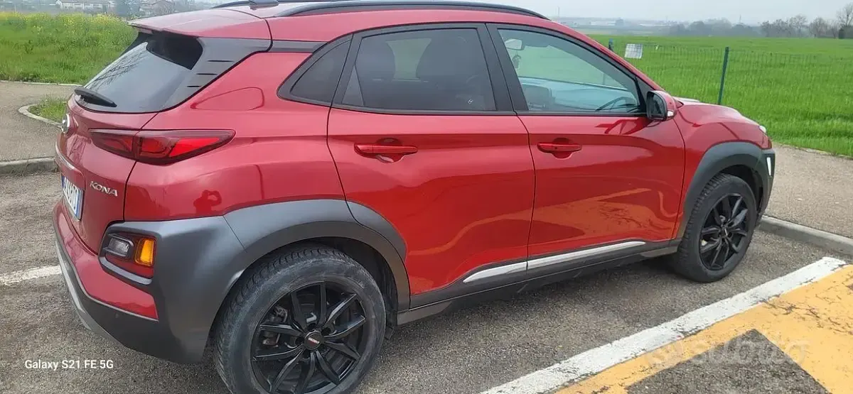 Usata Hyundai Kona 116 CV (85 kW) 2019 Rosso SUV