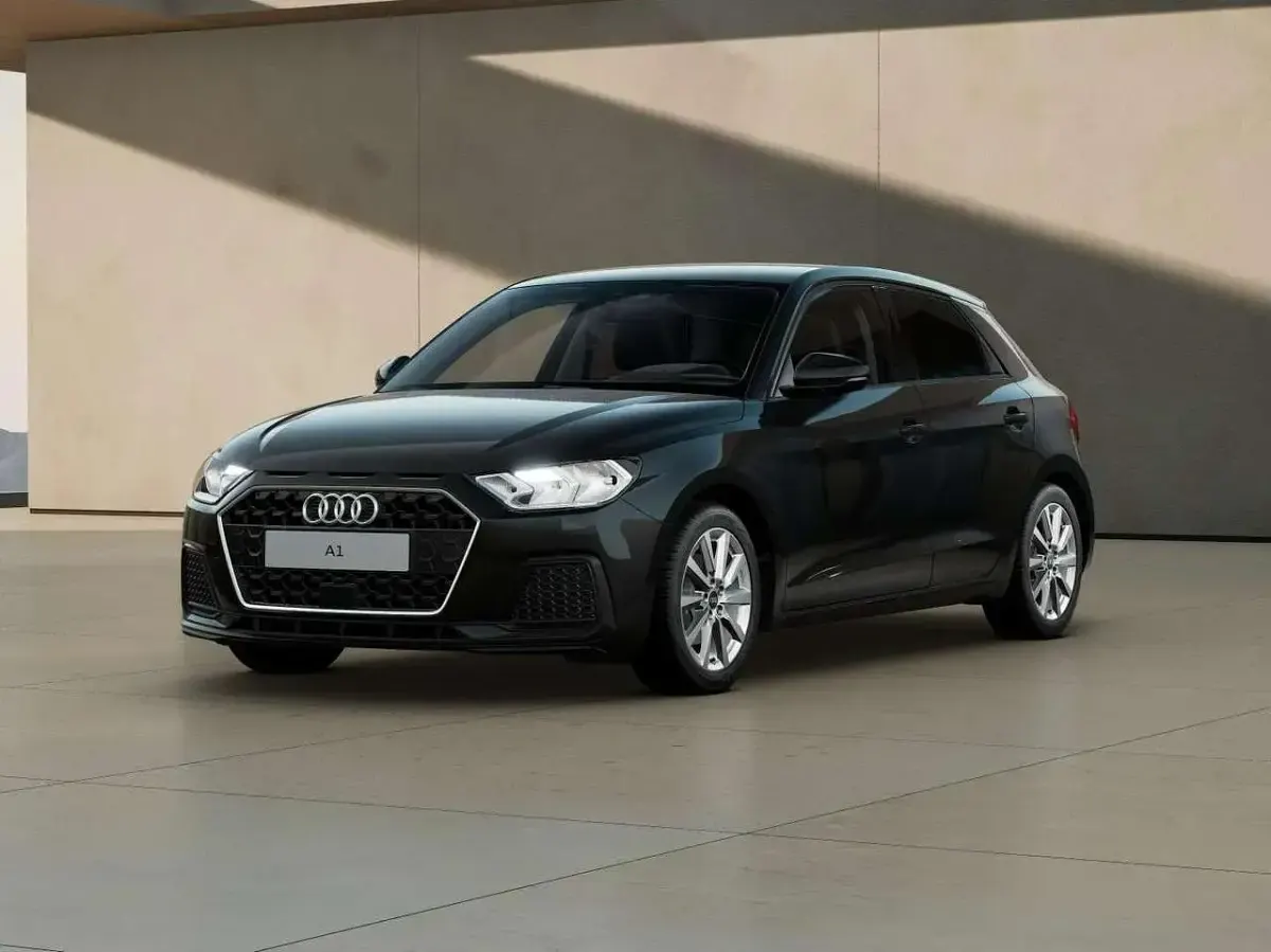 Usata Audi A1 Sportback Advanced Plus 116 CV (85 kW) 2025 Nero metallizzato Utilitaria