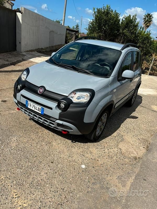 Usata Fiat Panda Cross Cross 95 CV (69 kW) 2018 Grigio Utilitaria