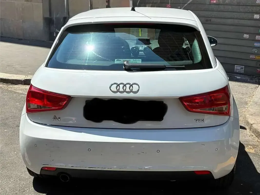 Usata Audi A1 Sportback Ambition 105 CV (77 kW) 2012 Bianco Utilitaria