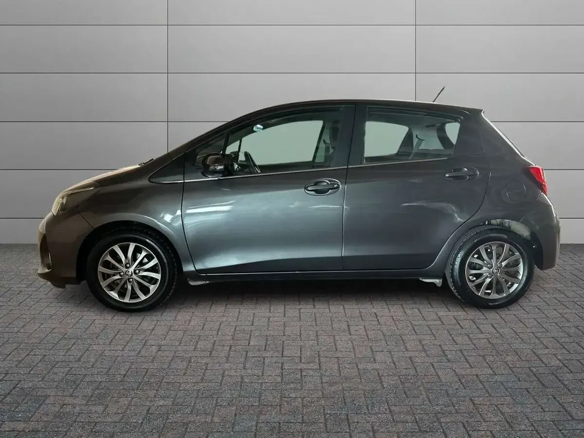 Usata Toyota Yaris Cool 69 CV (50 kW) 2017 Other Utilitaria