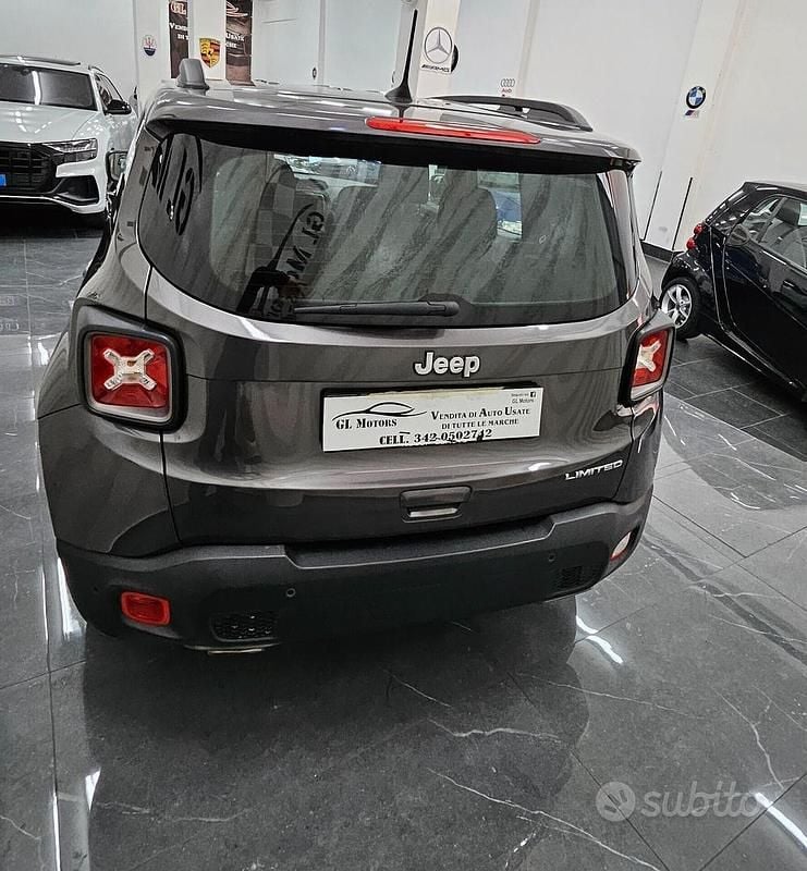Usata Jeep Renegade Limited 130 CV (95 kW) 2021 Grigio SUV