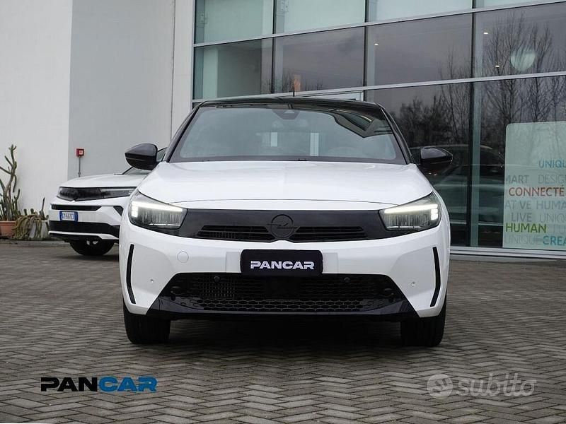Usata Opel Corsa 101 CV (74 kW) 2025 Bianco Utilitaria
