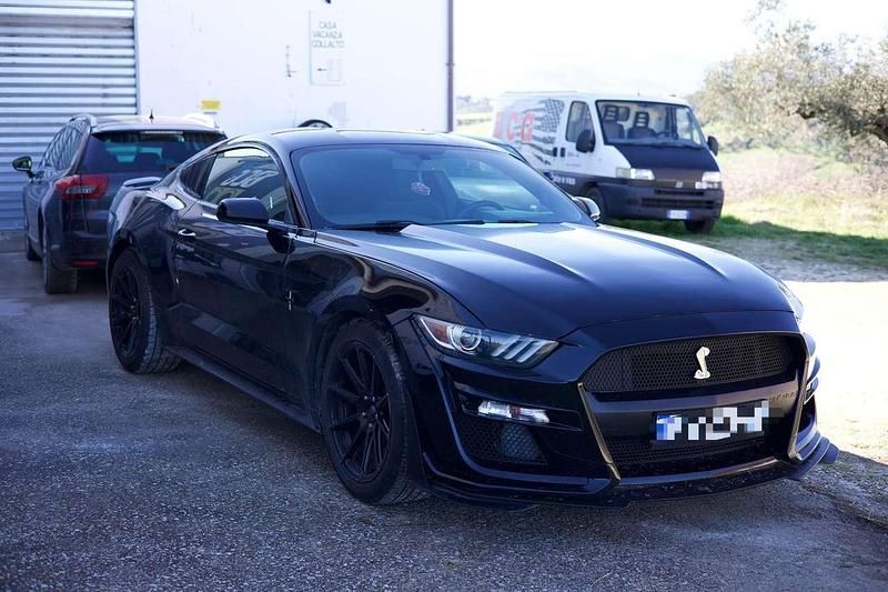 Usata Ford Mustang Fastback 314 CV (230 kW) 2016 Nero Coupé