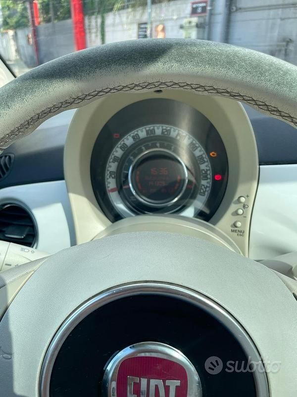 Usata Fiat 500 Lounge 69 CV (50 kW) 2011 Bianco Utilitaria