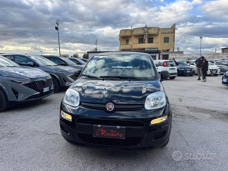 Usata Fiat Panda Easy 70 CV (51 kW) 2022 Nero Utilitaria