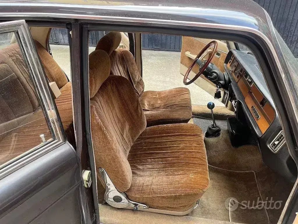Usata Lancia 2000 116 CV (85 kW) 1970 Marrone Berlina
